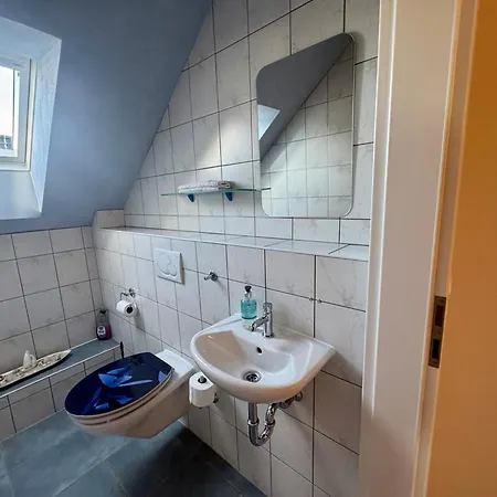 Eifeleule Apartman *