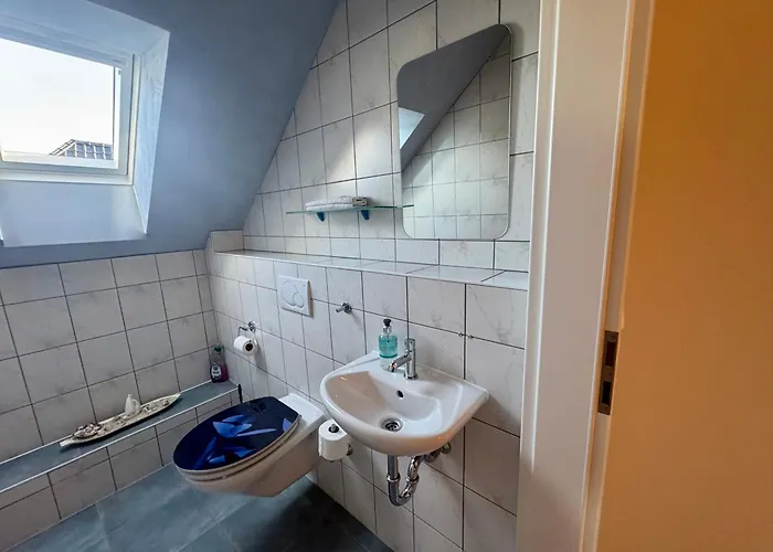 Eifeleule Apartament *