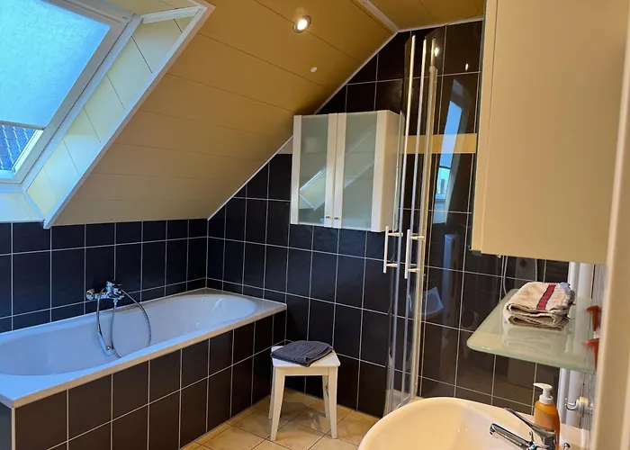 Eifeleule Apartament *